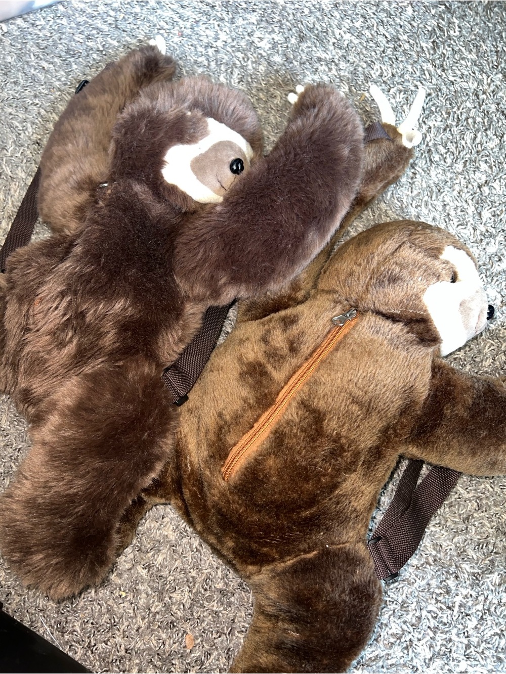 Vintage hug a pet backpack Sloth X2